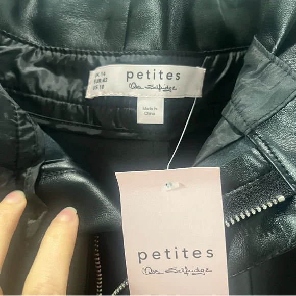 Miss Selfridge Black Faux Leather Women's Shorts - Picture 3 of 5